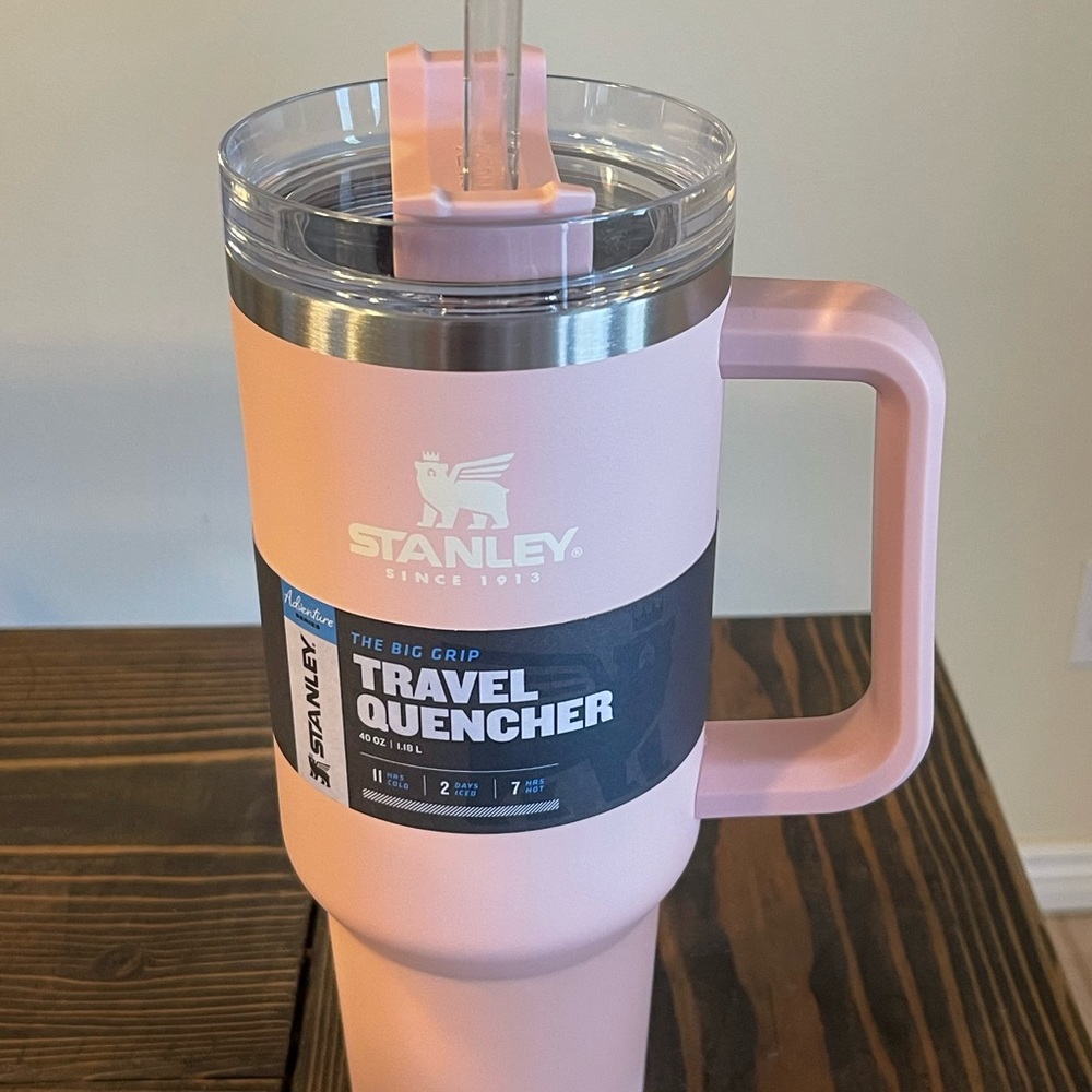 Stanley 40oz travel quencher. Brand new